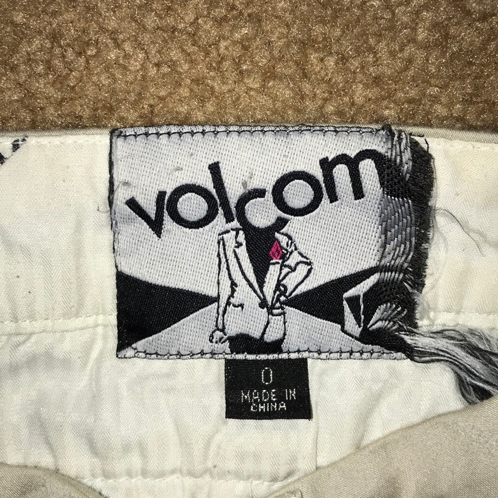 Shorts - Picture 5 of 5